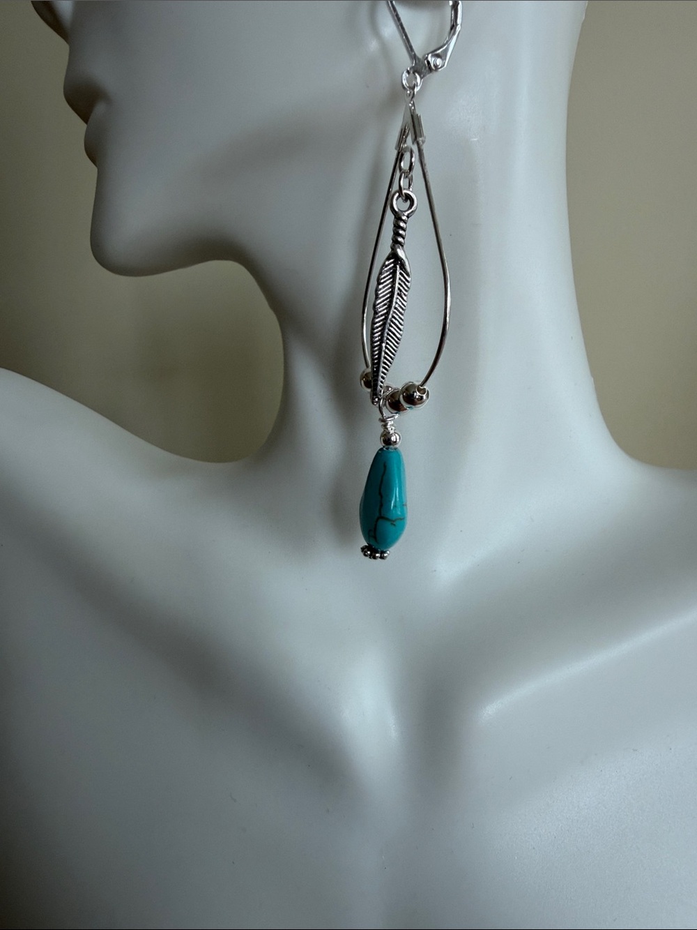 HAND CRAFTED HOWLITE TEARDROP EARRINGS Feather Western Boho - Picture 5 of 9